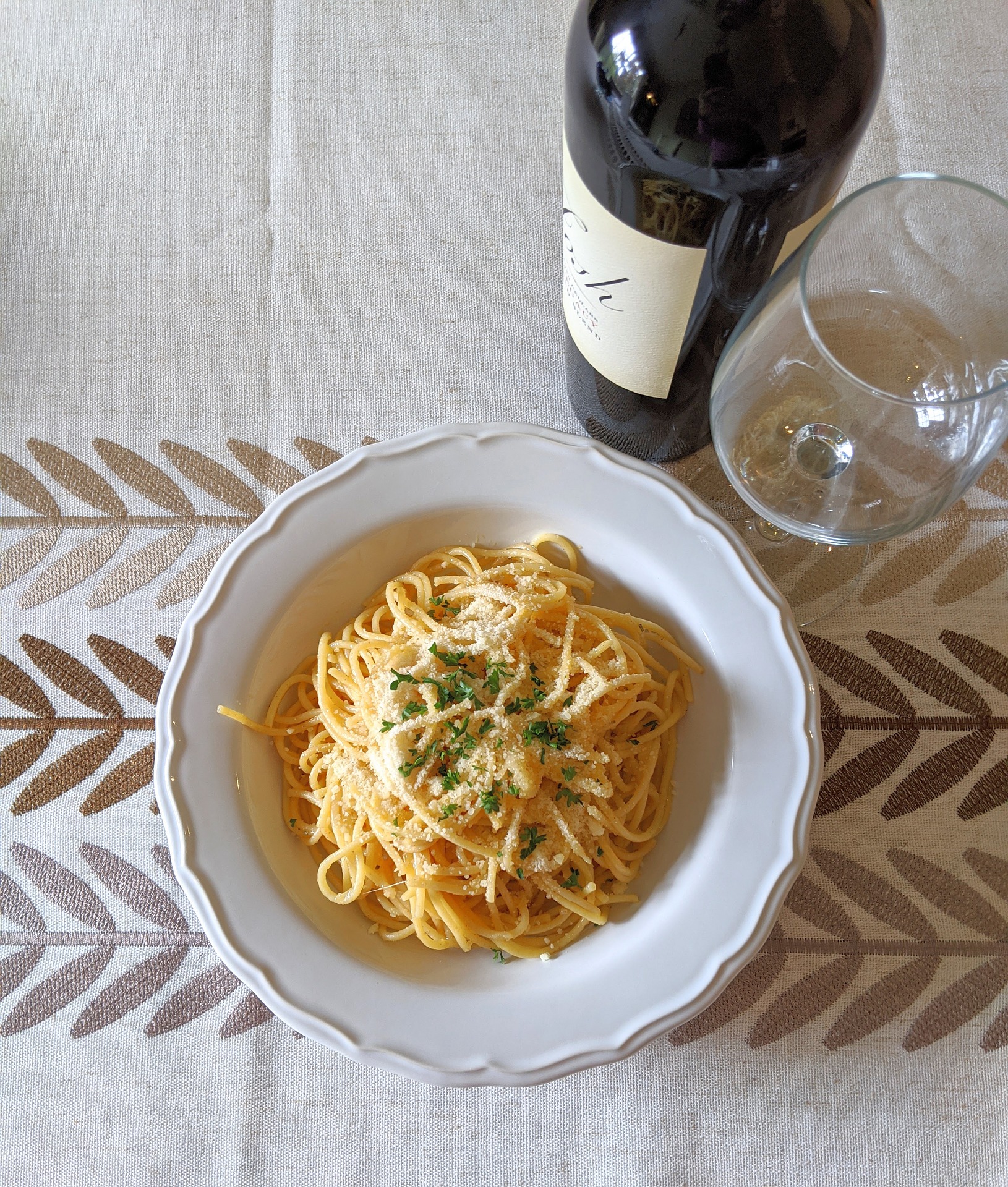 Paste cu ou și parmezan Rețete simple de paste