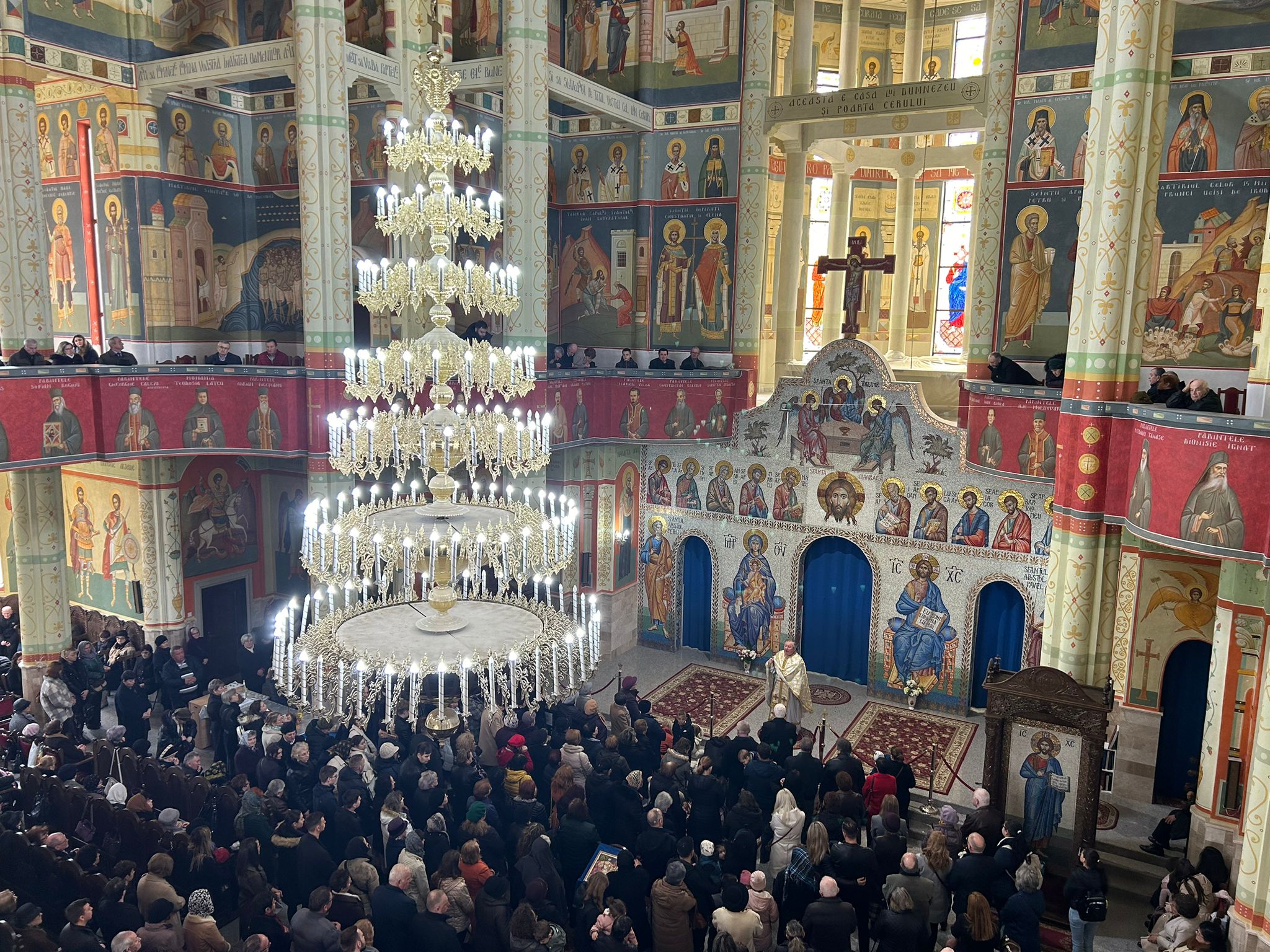 „FII LÂNGĂ MINE!” | Proiect antiadicții în rândul adolescenților