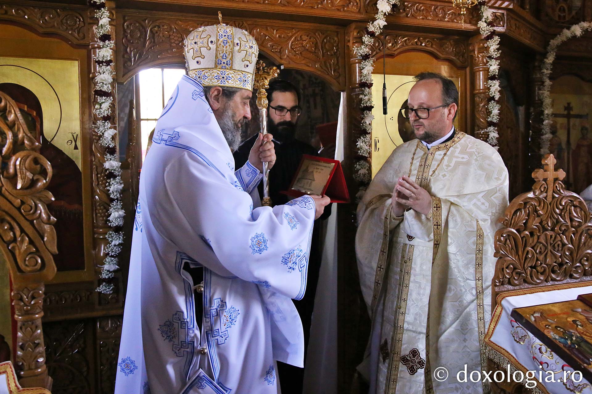 Hram și centenar | S-au împlinit 100 de ani de la sfințirea lăcașului de cult din Bogonos, închinat Sfinților Împărați Constantin și Elena