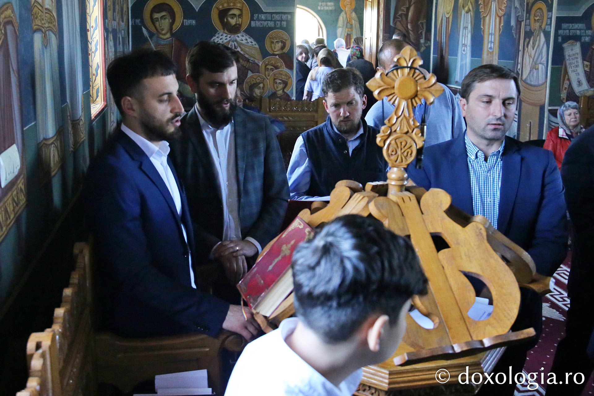 Hram și centenar | S-au împlinit 100 de ani de la sfințirea lăcașului de cult din Bogonos, închinat Sfinților Împărați Constantin și Elena