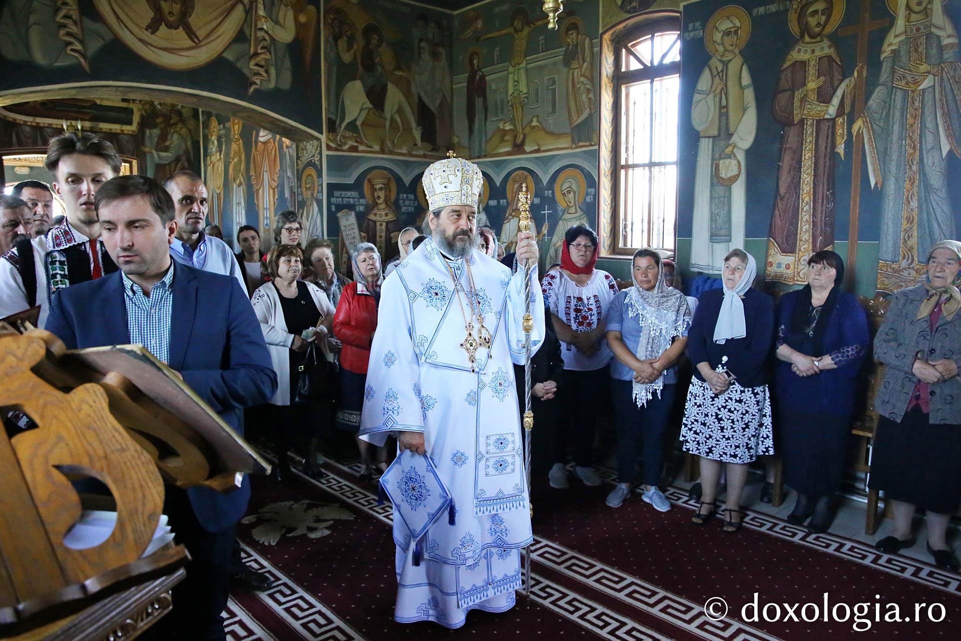 Hram și centenar | S-au împlinit 100 de ani de la sfințirea lăcașului de cult din Bogonos, închinat Sfinților Împărați Constantin și Elena