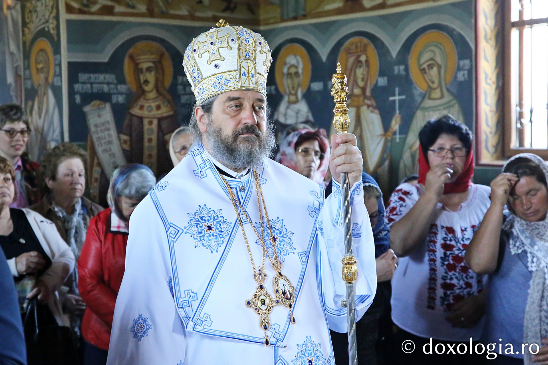 Hram și centenar | S-au împlinit 100 de ani de la sfințirea lăcașului de cult din Bogonos, închinat Sfinților Împărați Constantin și Elena