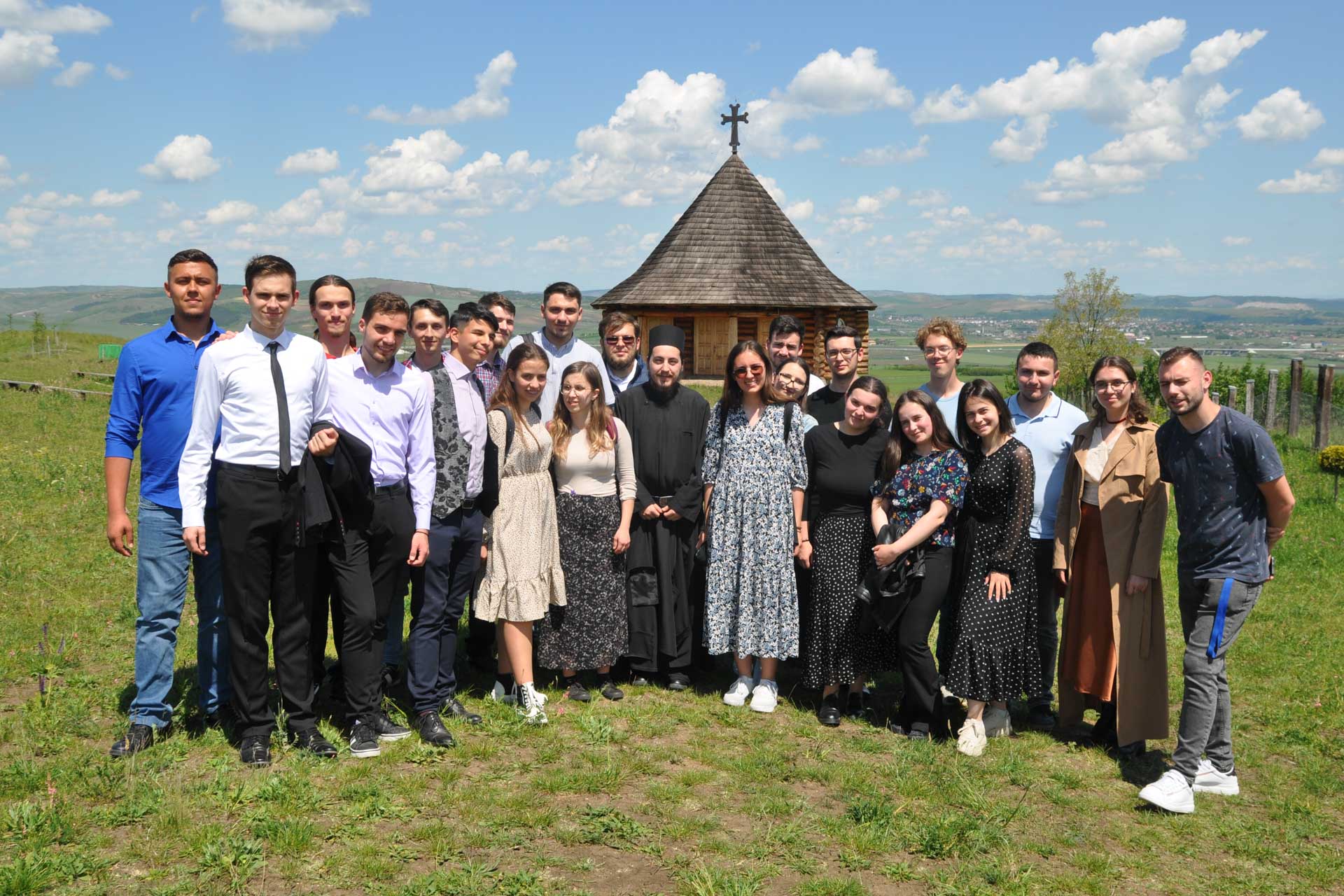 Schimb de experiență între voluntarii ASCOR din Iași și Alba Iulia, organizat în Cetatea Marii Uniri Schimb de experiență între voluntarii ASCOR din Iași și Alba Iulia, organizat în Cetatea Marii Uniri