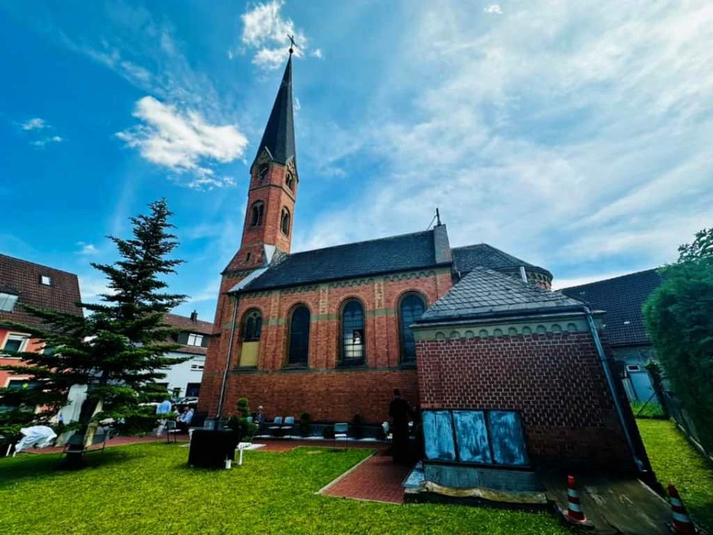 Sfințirea bisericii din Bad Windsheim-Uffenheim Mitropolia Germaniei