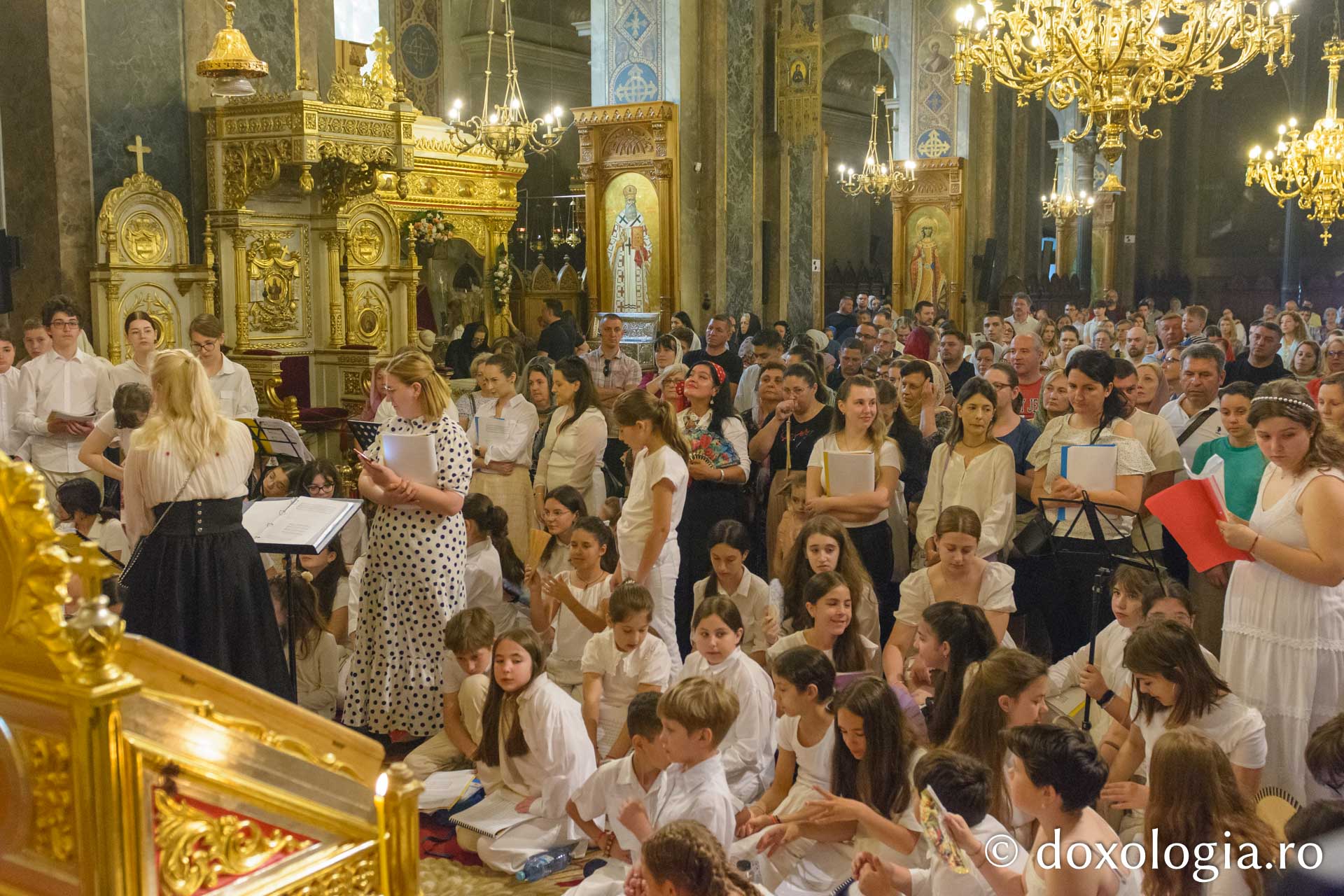 Ziua Internațională a Copilului, serbată la Catedrala Mitropolitană din Iași
