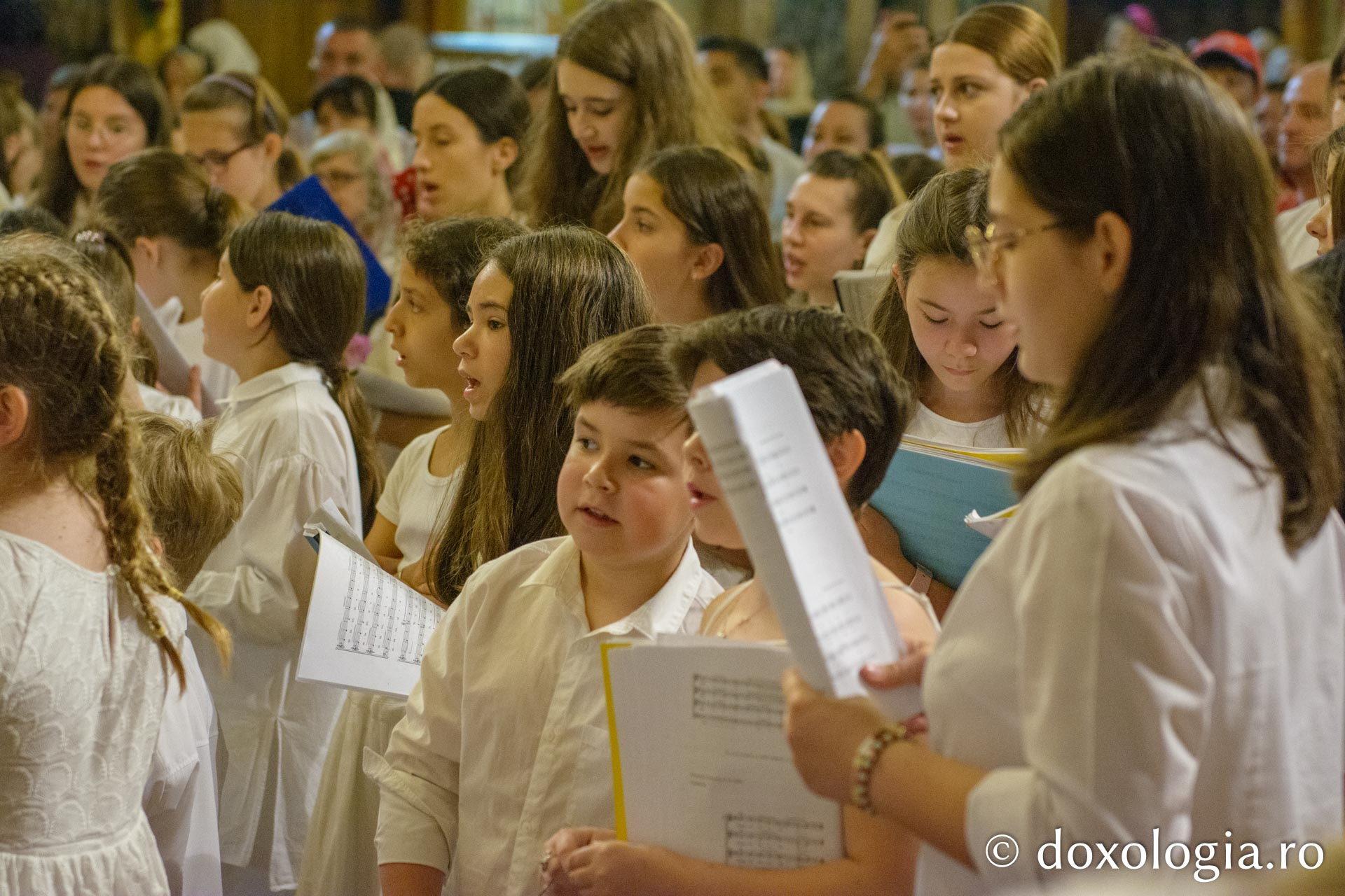 Ziua Internațională a Copilului, serbată la Catedrala Mitropolitană din Iași