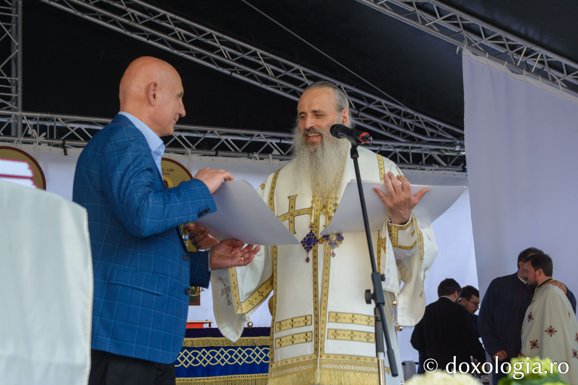 Biserica Mănăstirii Bârnova a primit haina cea nouă a sfințirii