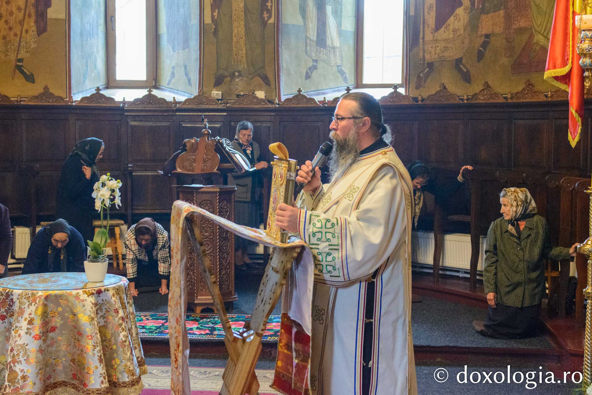 A început pelerinajul dedicat hramului Mănăstirii Neamț