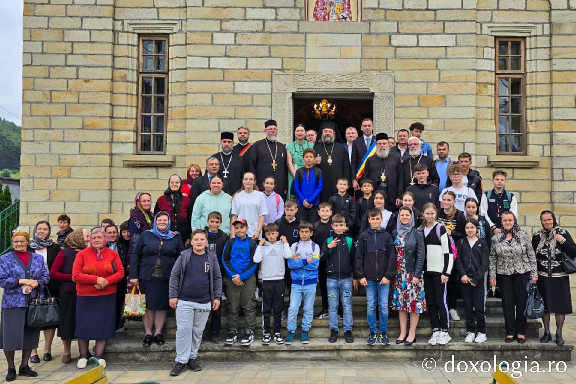 A început pelerinajul dedicat hramului Mănăstirii Neamț