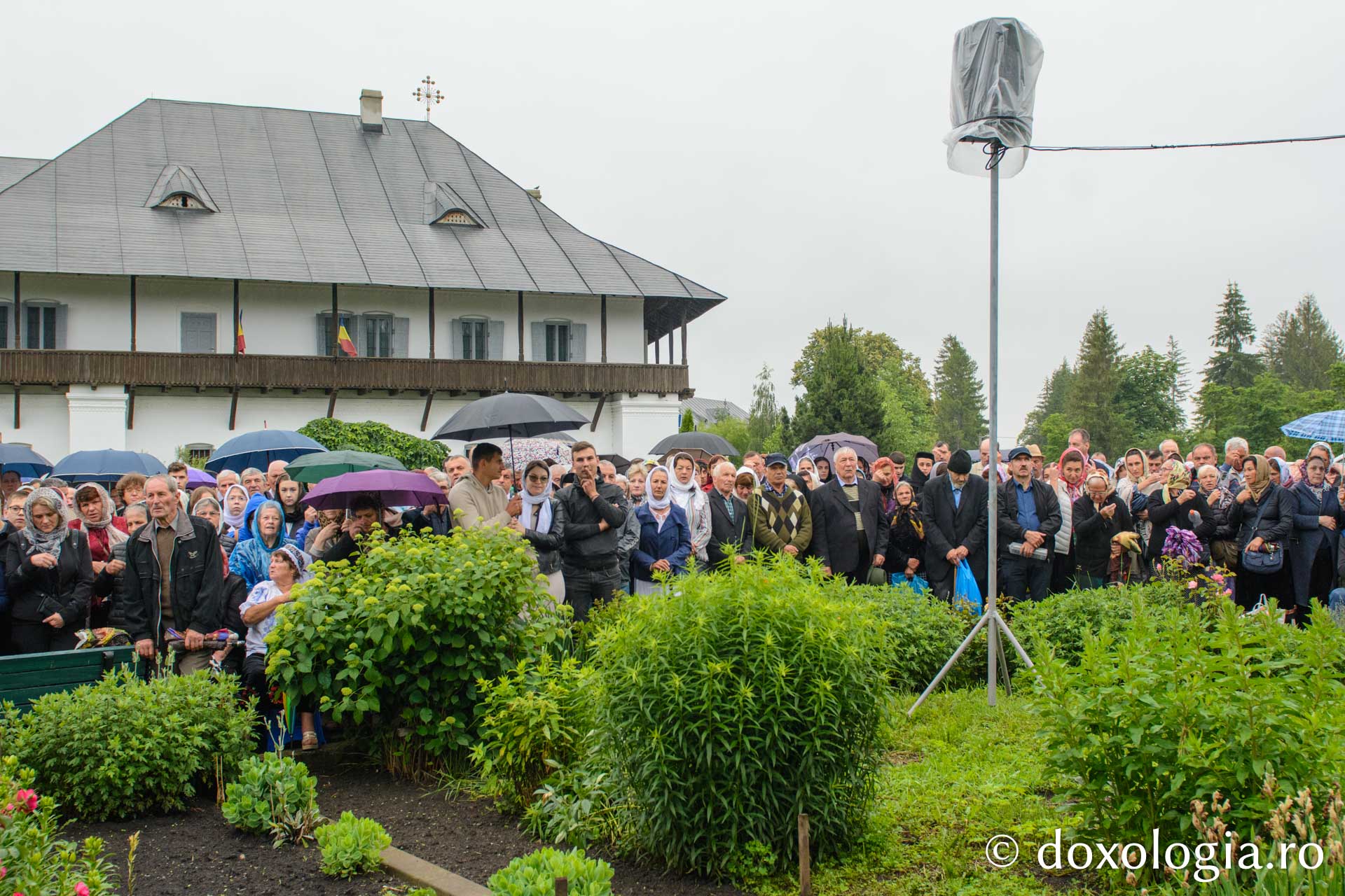 Sărbătoarea Înălțării Domnului, hramul Mănăstirii Neamț / Foto: Mihail Vrăjitoru Sărbătoarea Înălțării Domnului, hramul Mănăstirii Neamț