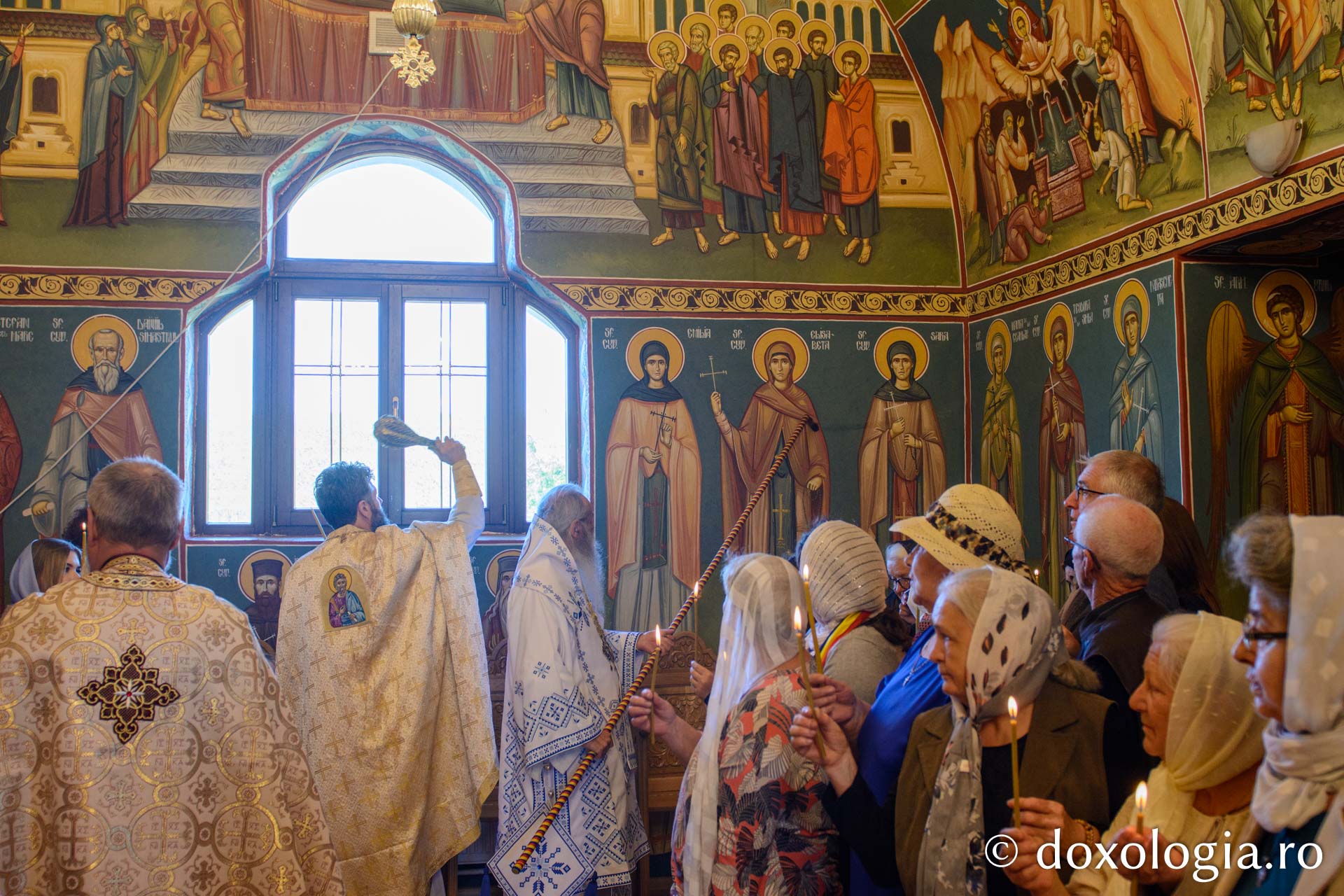 Paraclisul Mănăstirii Blaga, sfințit de IPS Teofan / Foto: Mihail Vrăjitoru sfințirea Paraclisului Mănăstirii Blaga