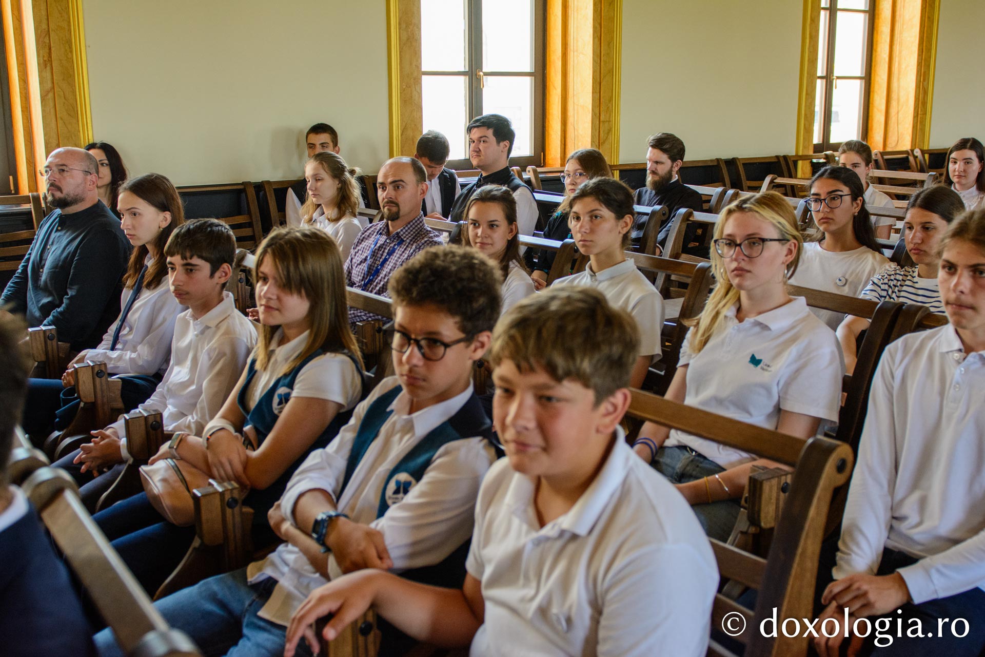 Premii pentru olimpicii la disciplinele de specialitate din cadrul Seminariilor Teologice și vocaționale