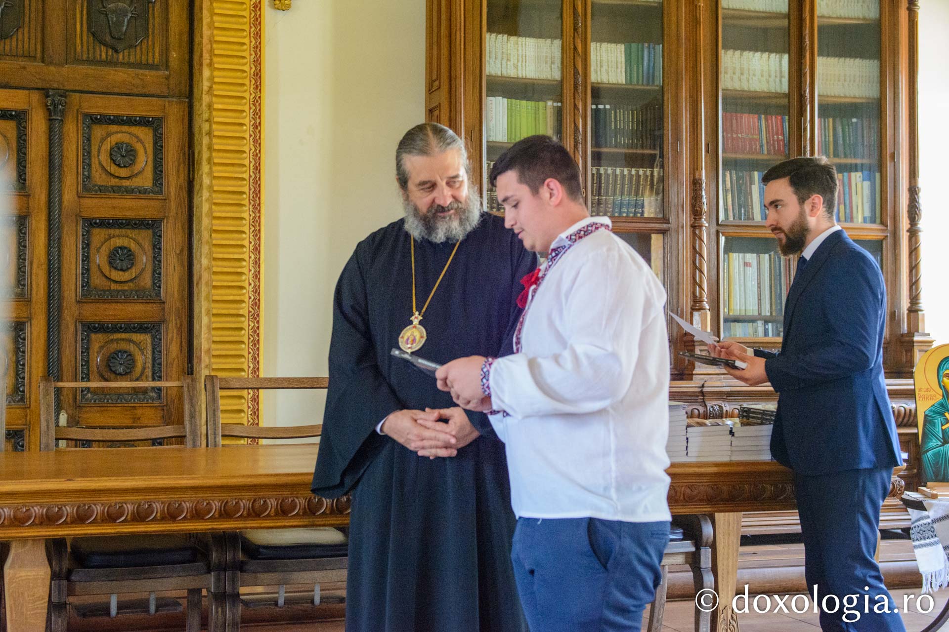 Premii pentru olimpicii la disciplinele de specialitate din cadrul Seminariilor Teologice și vocaționale