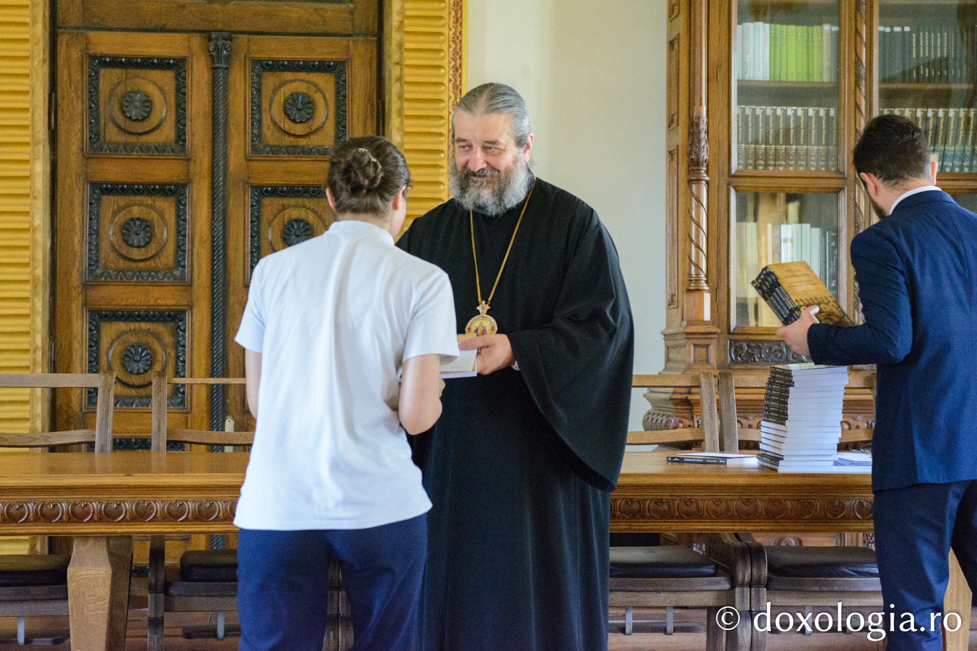 Premii pentru olimpicii la disciplinele de specialitate din cadrul Seminariilor Teologice și vocaționale