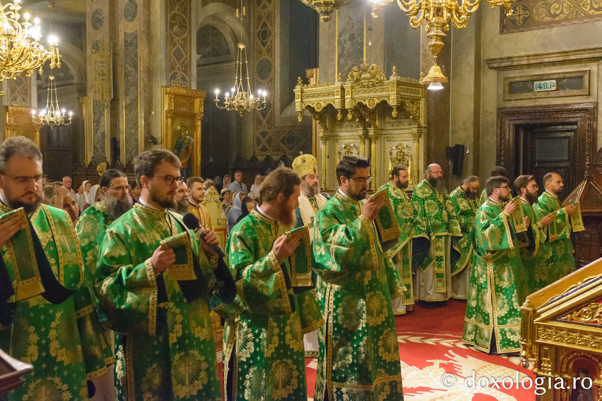 Praznicul Cincizecimii, la Catedrala Mitropolitană din Iași