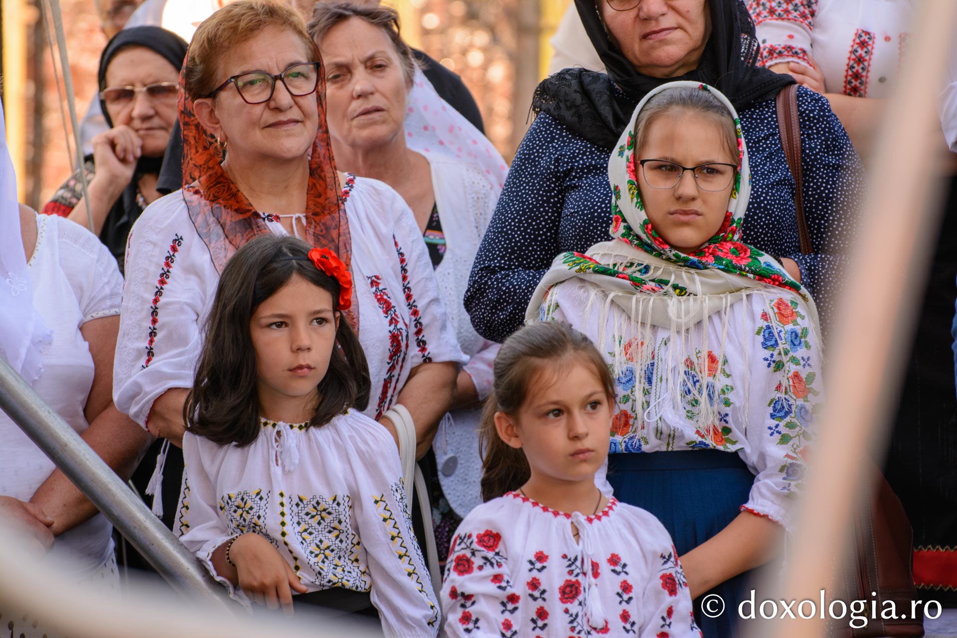Pictura bisericii „Sfinții Apostoli Petru și Pavel” din cartierul botoșanean ANL Cișmea a fost sfințită