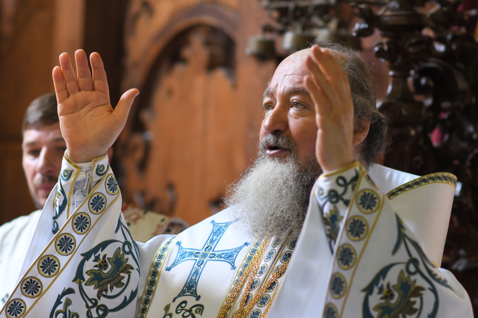 Slujire arhierească în localitatea Biserica Albă