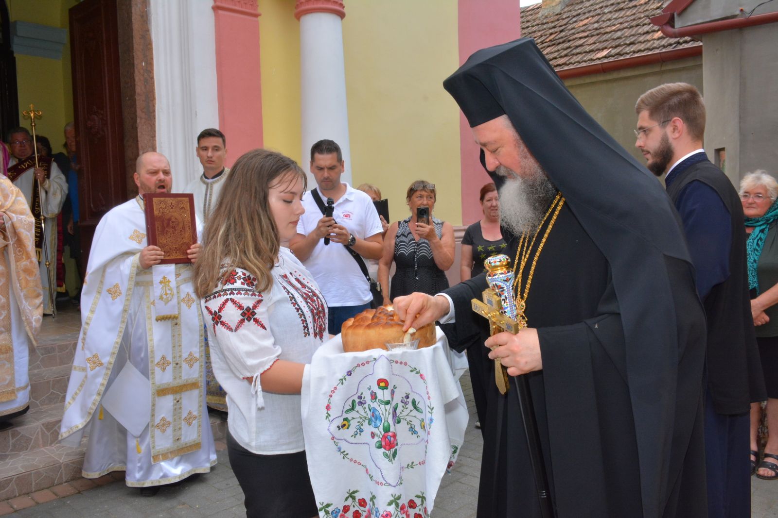 Slujire arhierească în localitatea Biserica Albă