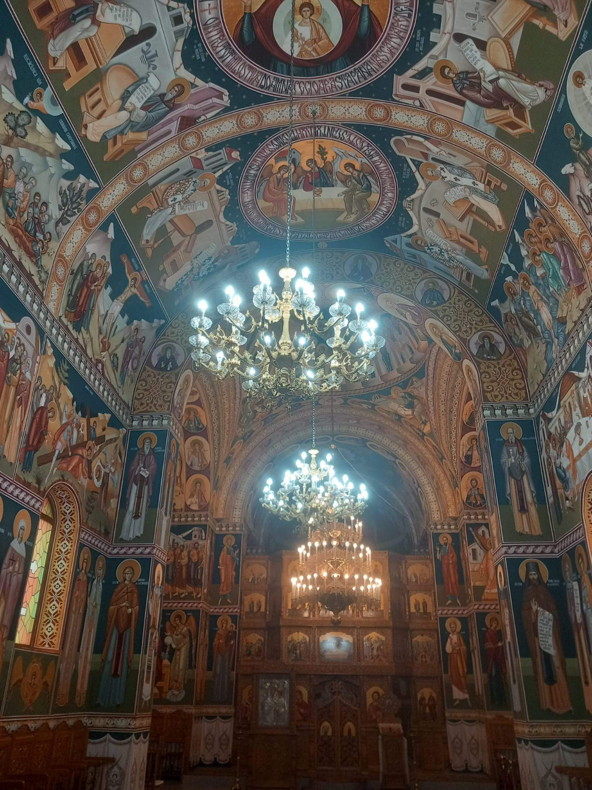 Pictura Bisericii „Sfinții Apostoli Petru și Pavel” Botoșani