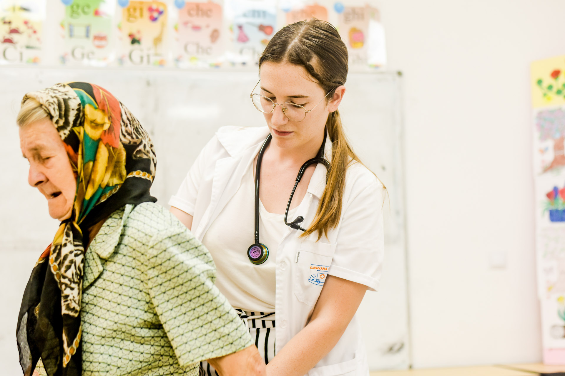 Analize și consultații medicale gratuite pentru 80 de persoane în Parohia Rediu – Răuseni