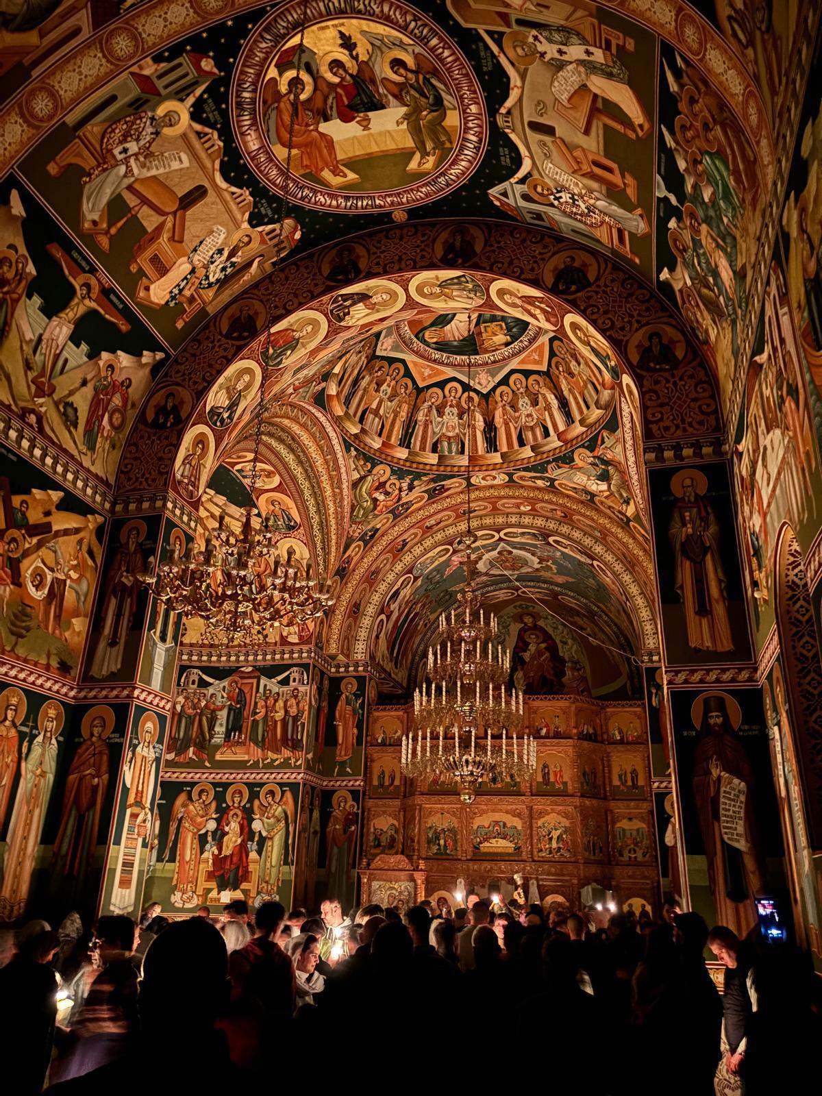 Pictura Bisericii „Sfinții Apostoli Petru și Pavel” Botoșani