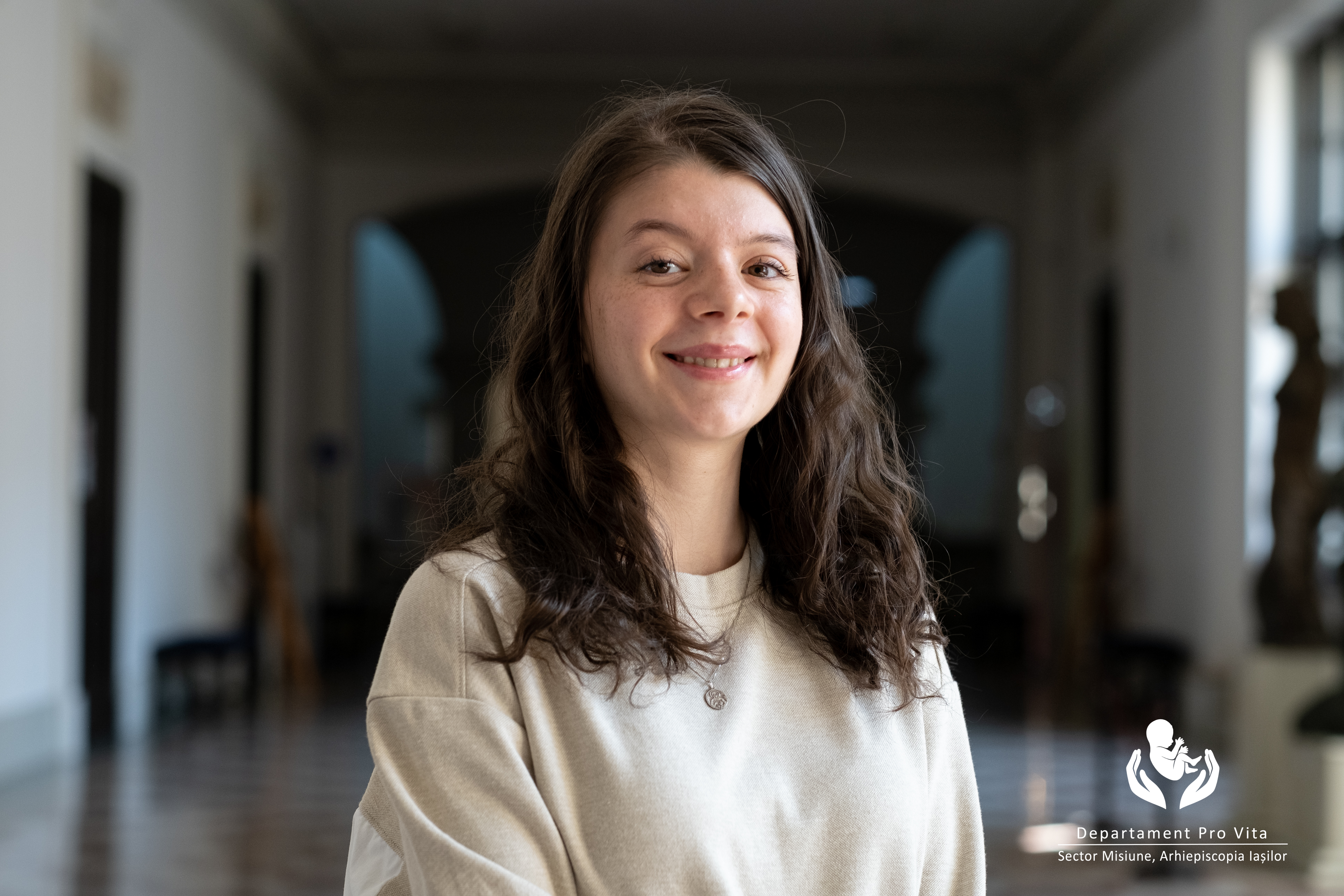 Elena, bursieră Pro Vita Iași bursiera pro vita