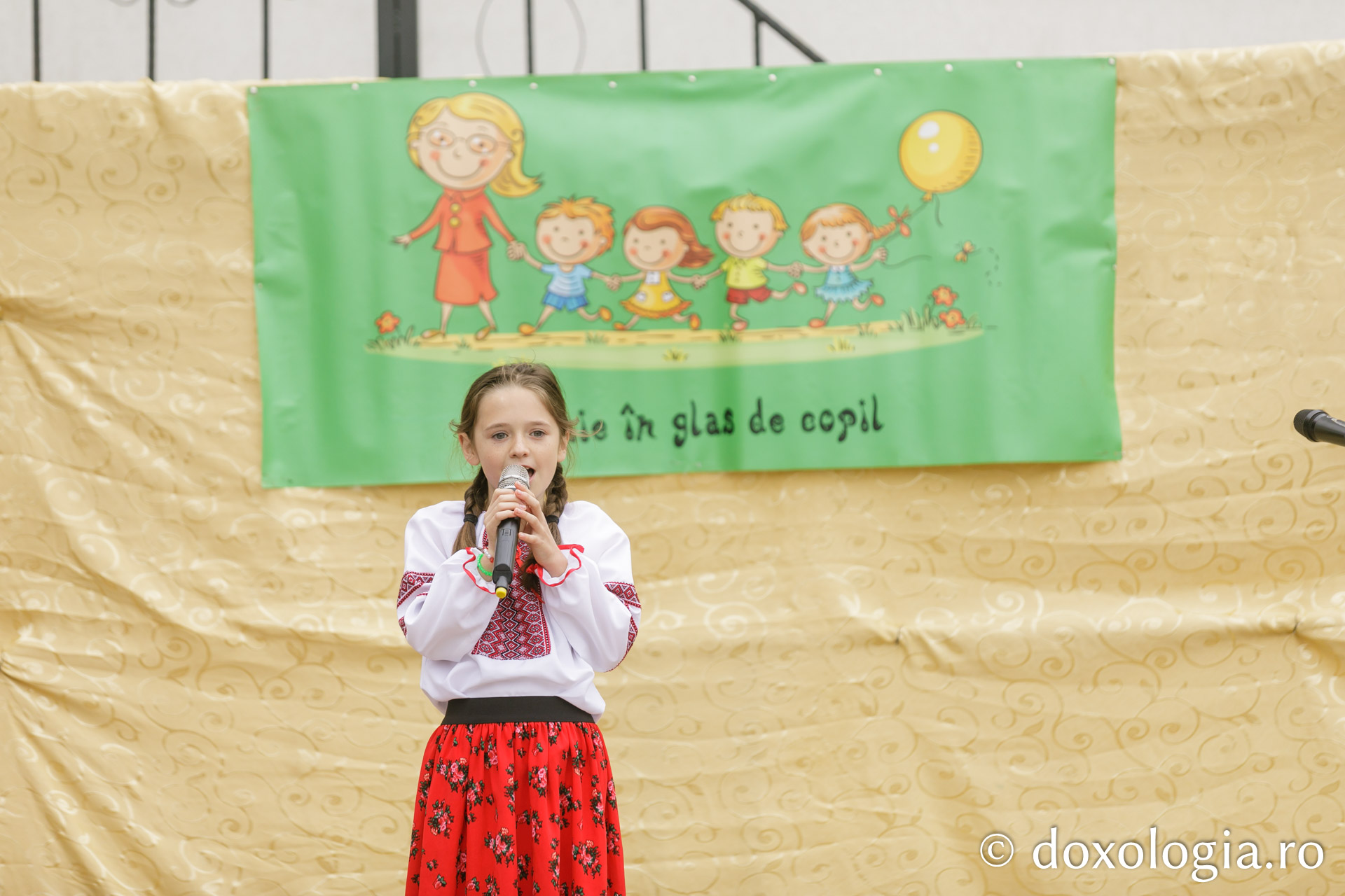 A XIII-a ediție a Festivalului Concurs „Poezie în glas de copil” la Parohia Dumitreștii Gălății