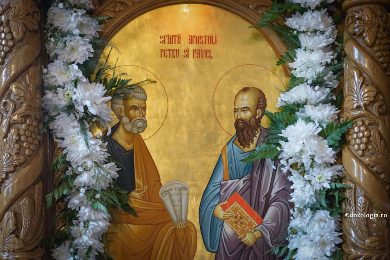 Sfinții Apostoli Petru și Pavel