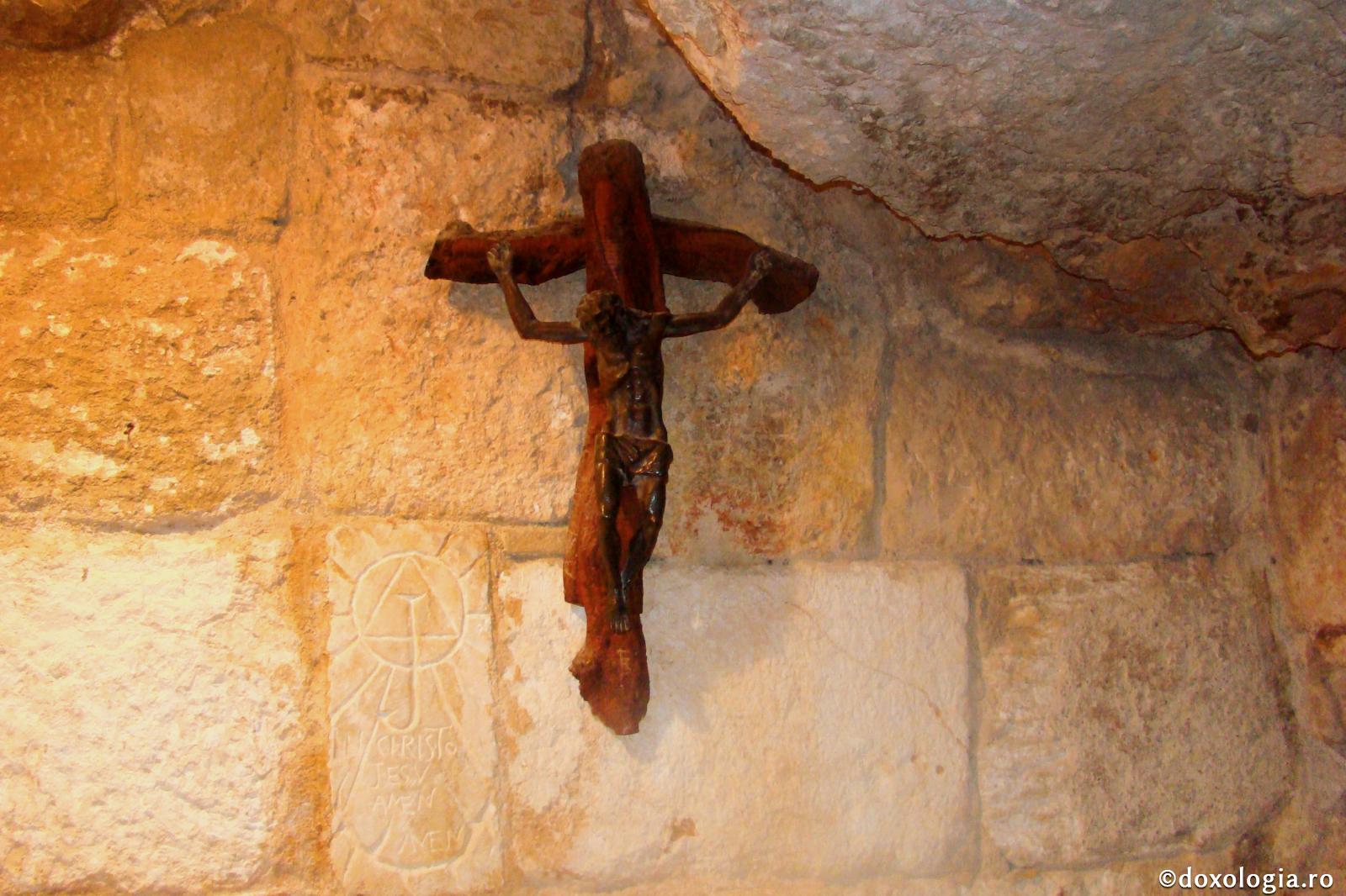 crucea răstignirii