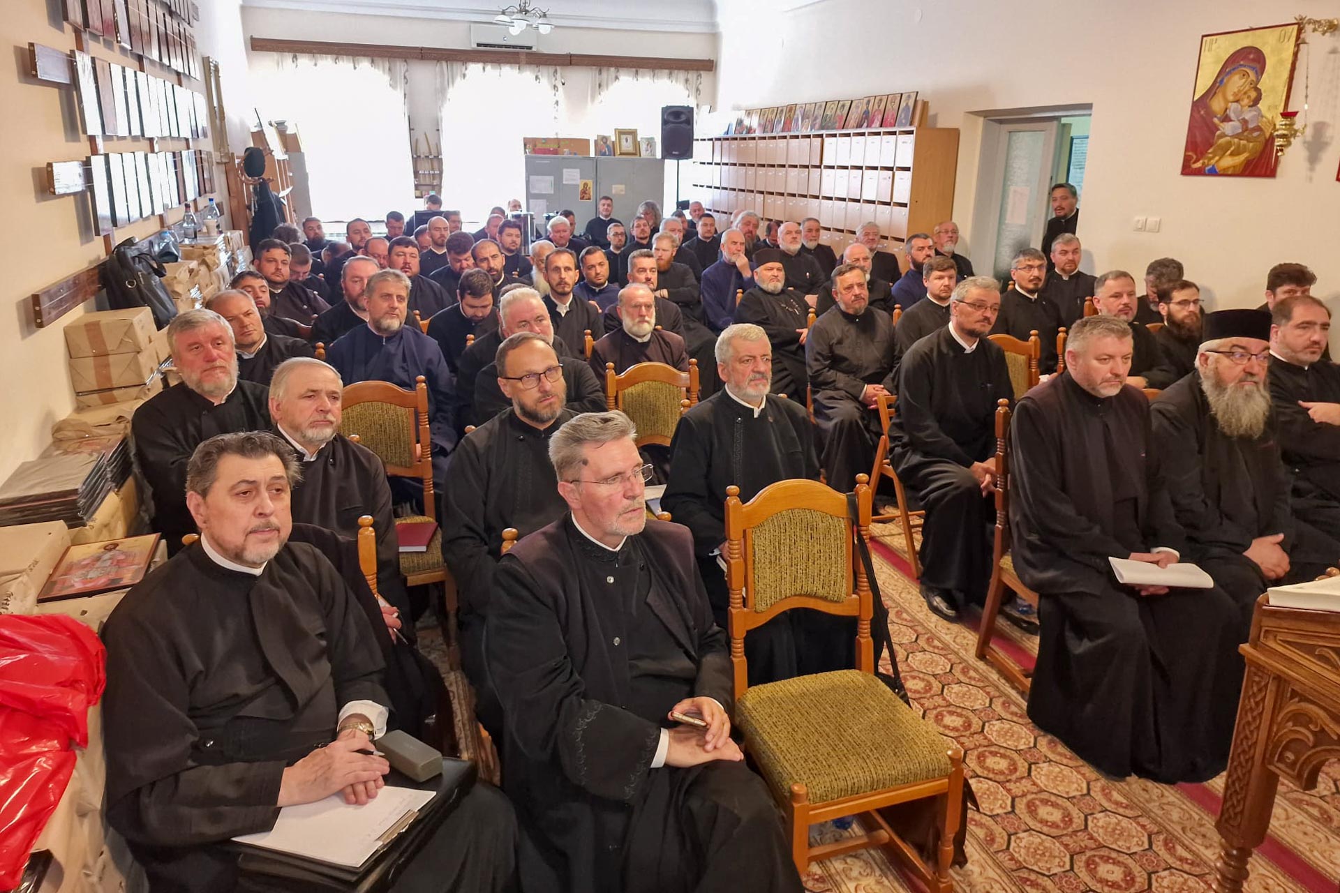 Părintele Profesor Viorel Ioniță a conferențiat la Piatra Neamț