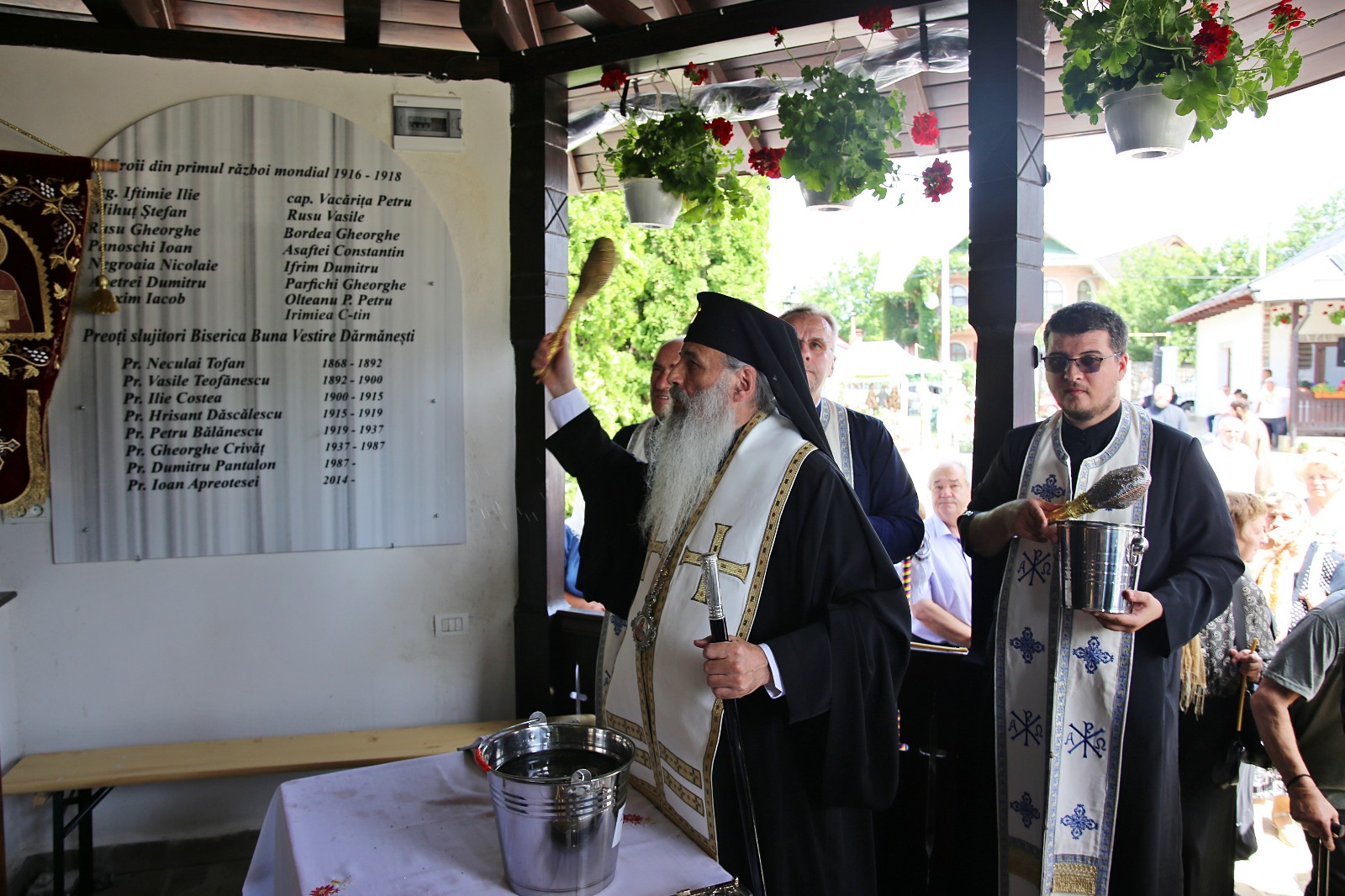 Biserica „Buna Vestire” din Piatra Neamț, resfințită de doi ierarhi. Sfântul lăcaș, monument istoric de la 1790
