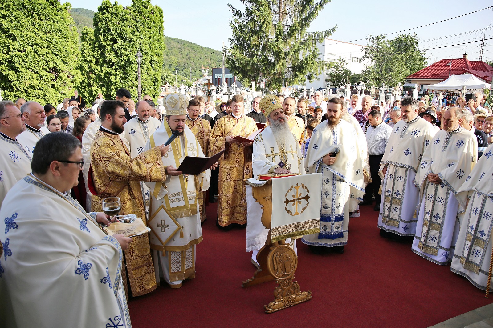 Biserica „Buna Vestire” din Piatra Neamț, resfințită de doi ierarhi. Sfântul lăcaș, monument istoric de la 1790