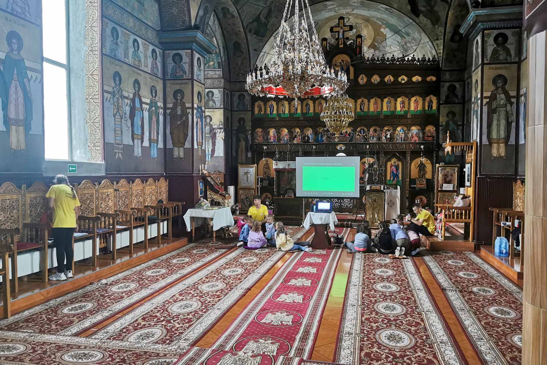 Tabăra din Pridvorul Satului