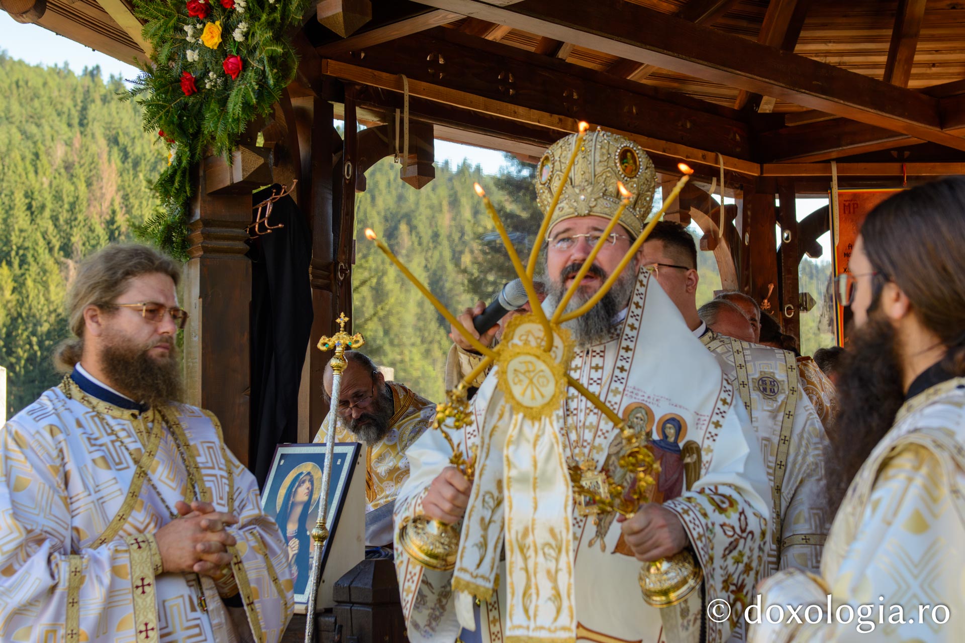 Duhovnicul Nicodim Măndiță a fost pomenit la Mănăstirea Agapia la 49 de ani de la trecerea la cele veșnice