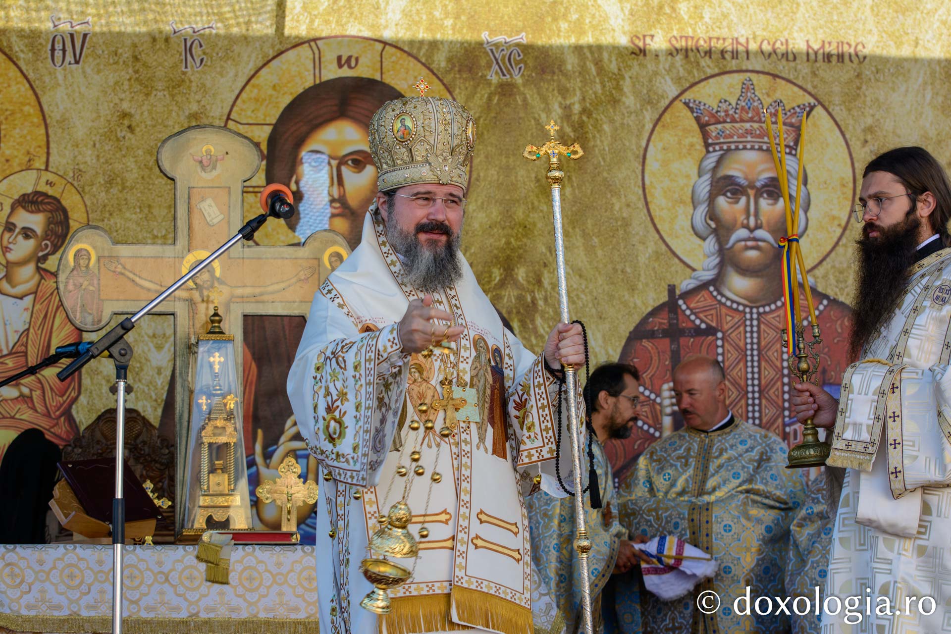 Locul de nevoință al Sfântului Chiriac de la Tazlău, resfințit de doi ierarhi