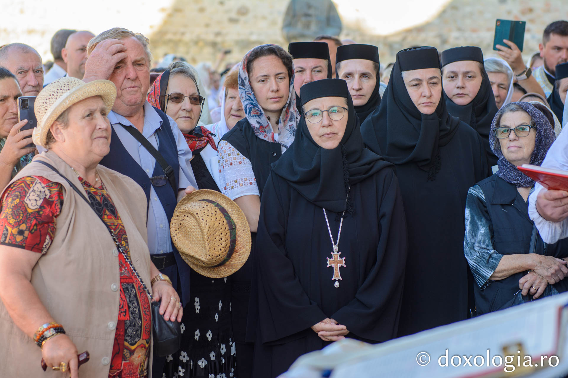 Locul de nevoință al Sfântului Chiriac de la Tazlău, resfințit de doi ierarhi