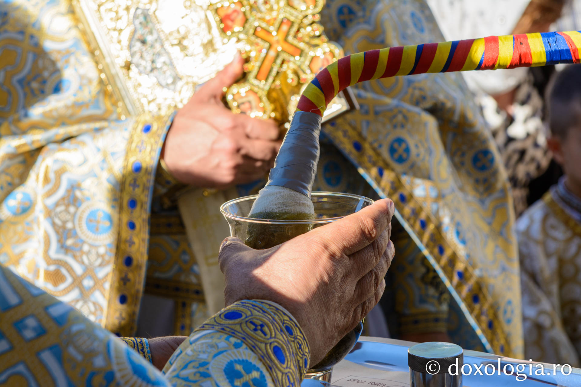 Locul de nevoință al Sfântului Chiriac de la Tazlău, resfințit de doi ierarhi