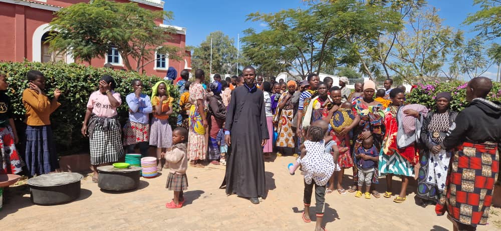 40 de botezuri la Centrul Misionar din Kidamali de sărbătoarea Sfinților Apostoli Petru și Pavel