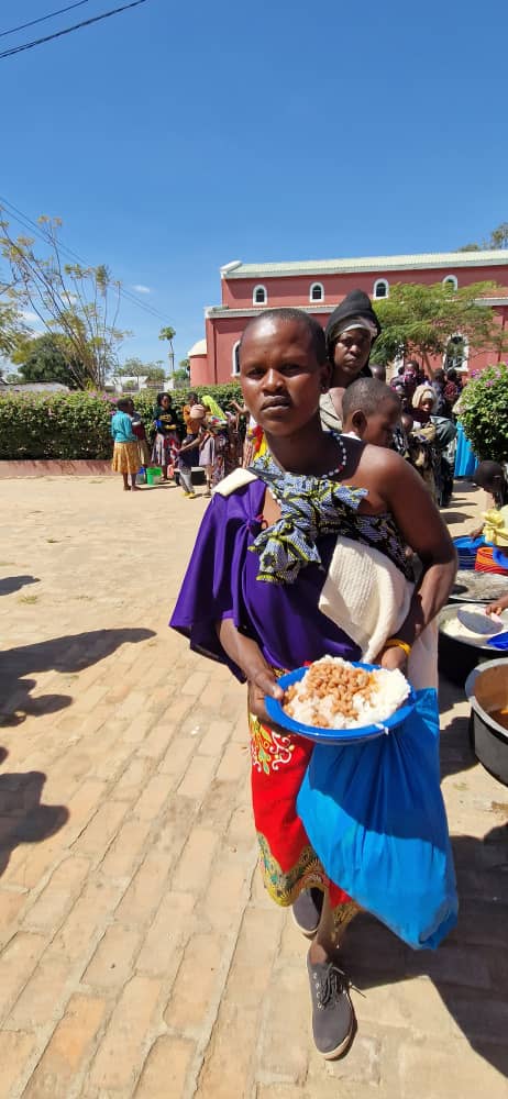 40 de botezuri la Centrul Misionar din Kidamali de sărbătoarea Sfinților Apostoli Petru și Pavel