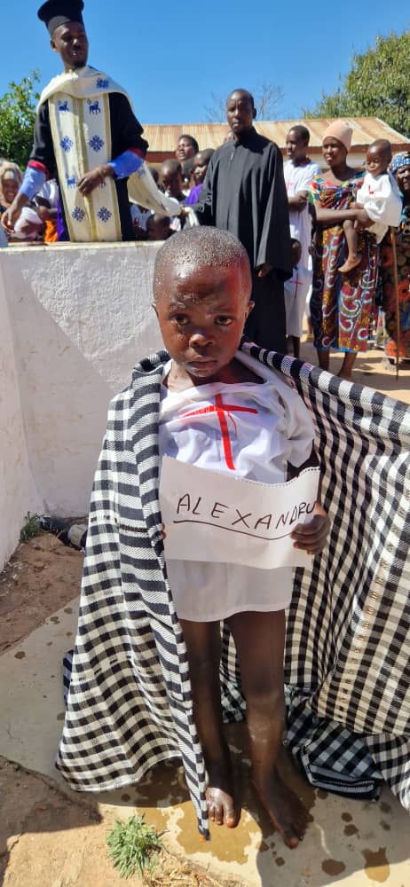 40 de botezuri la Centrul Misionar din Kidamali de sărbătoarea Sfinților Apostoli Petru și Pavel