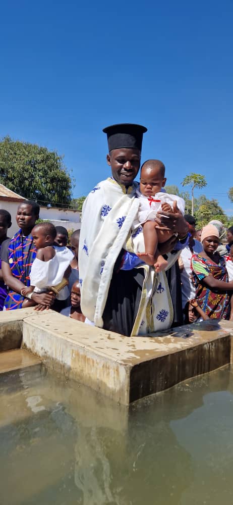 40 de botezuri la Centrul Misionar din Kidamali de sărbătoarea Sfinților Apostoli Petru și Pavel