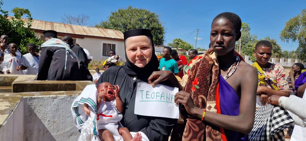 40 de botezuri la Centrul Misionar din Kidamali de sărbătoarea Sfinților Apostoli Petru și Pavel