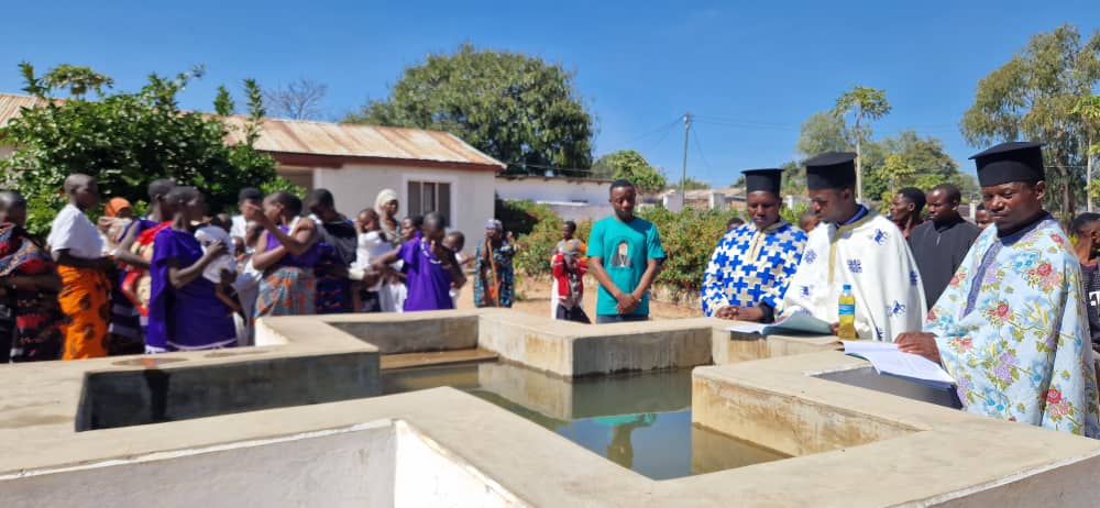 40 de botezuri la Centrul Misionar din Kidamali de sărbătoarea Sfinților Apostoli Petru și Pavel