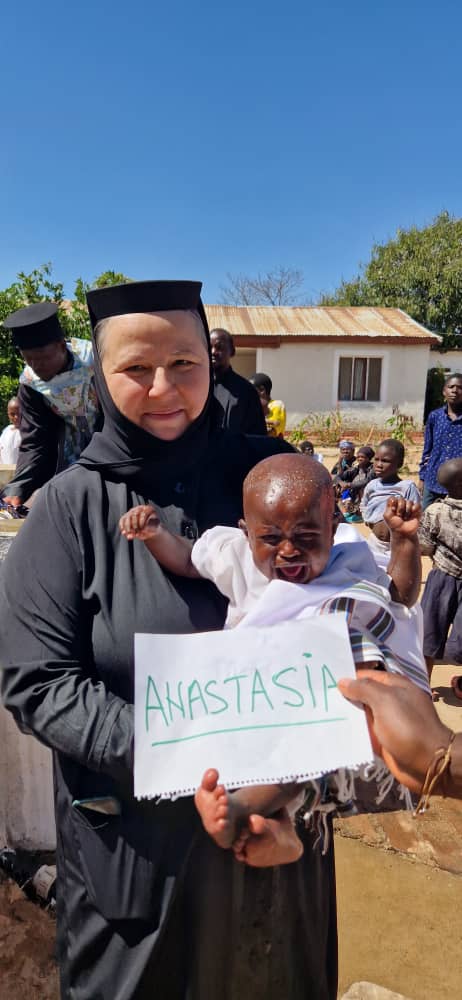 40 de botezuri la Centrul Misionar din Kidamali de sărbătoarea Sfinților Apostoli Petru și Pavel