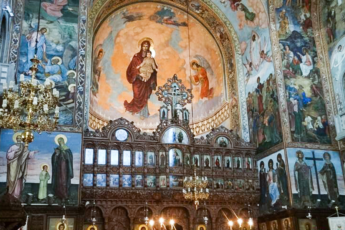 Maica Domnului cu Pruncul - pictura Cuviosului Arsenie de la Prislop