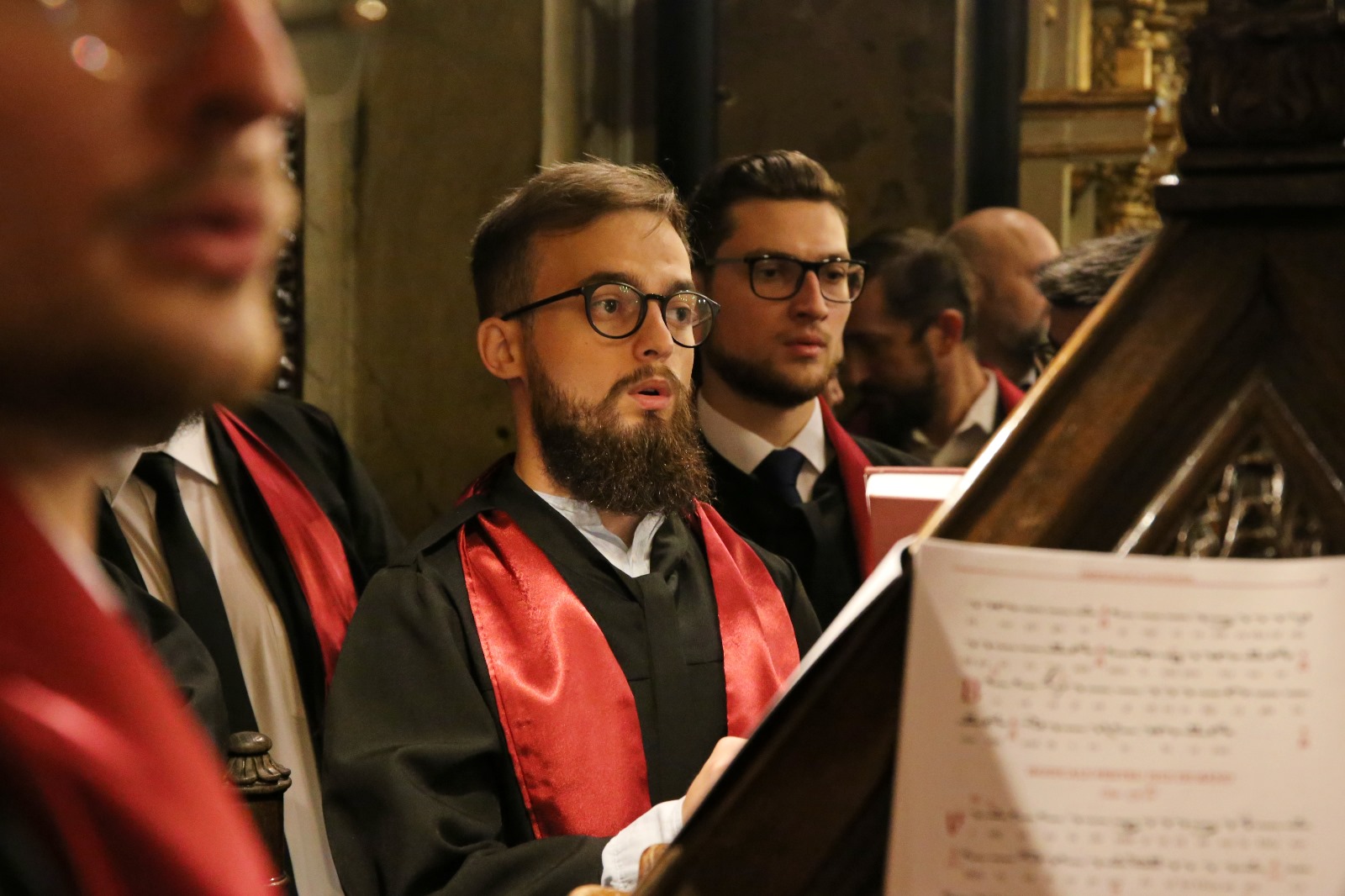 Foto: Flavius Popa Absolvenții Facultății de Teologie Ortodoxă din Iași au depus jurământul de credință