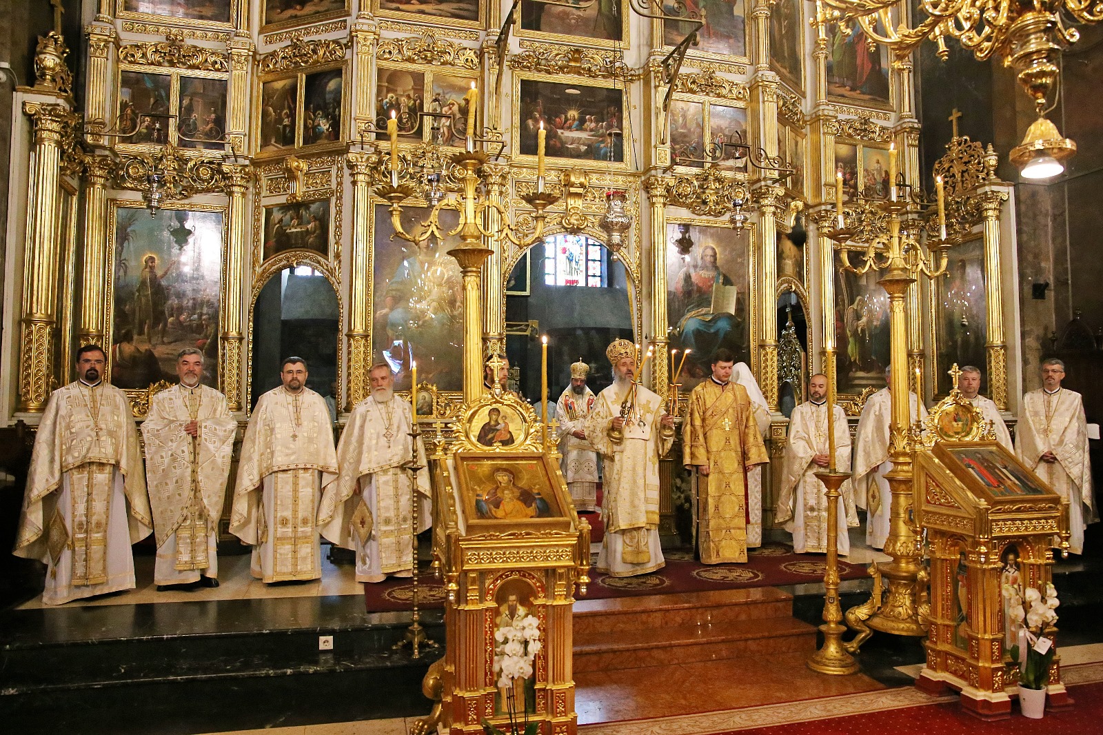 Foto: Flavius Popa Absolvenții Facultății de Teologie Ortodoxă din Iași au depus jurământul de credință