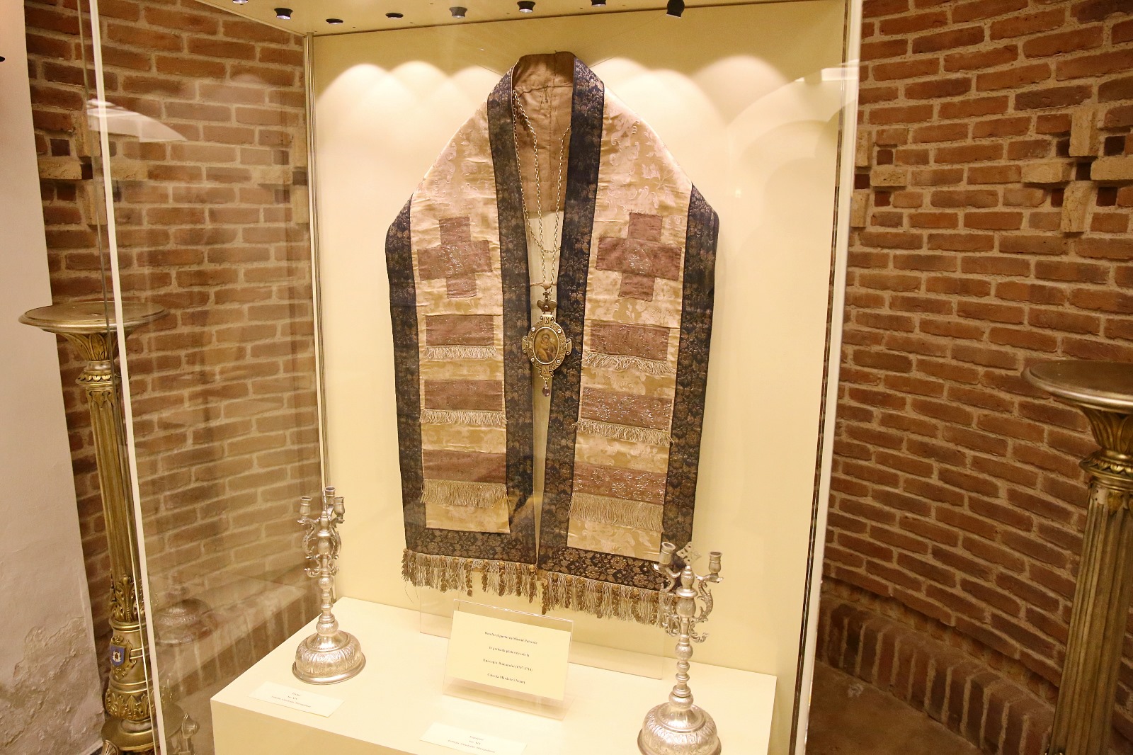 Foto: Flavius Popa Obiectele Sfântului Pahomie de la Gledin, expuse la Muzeul Mitropolitan din Iași