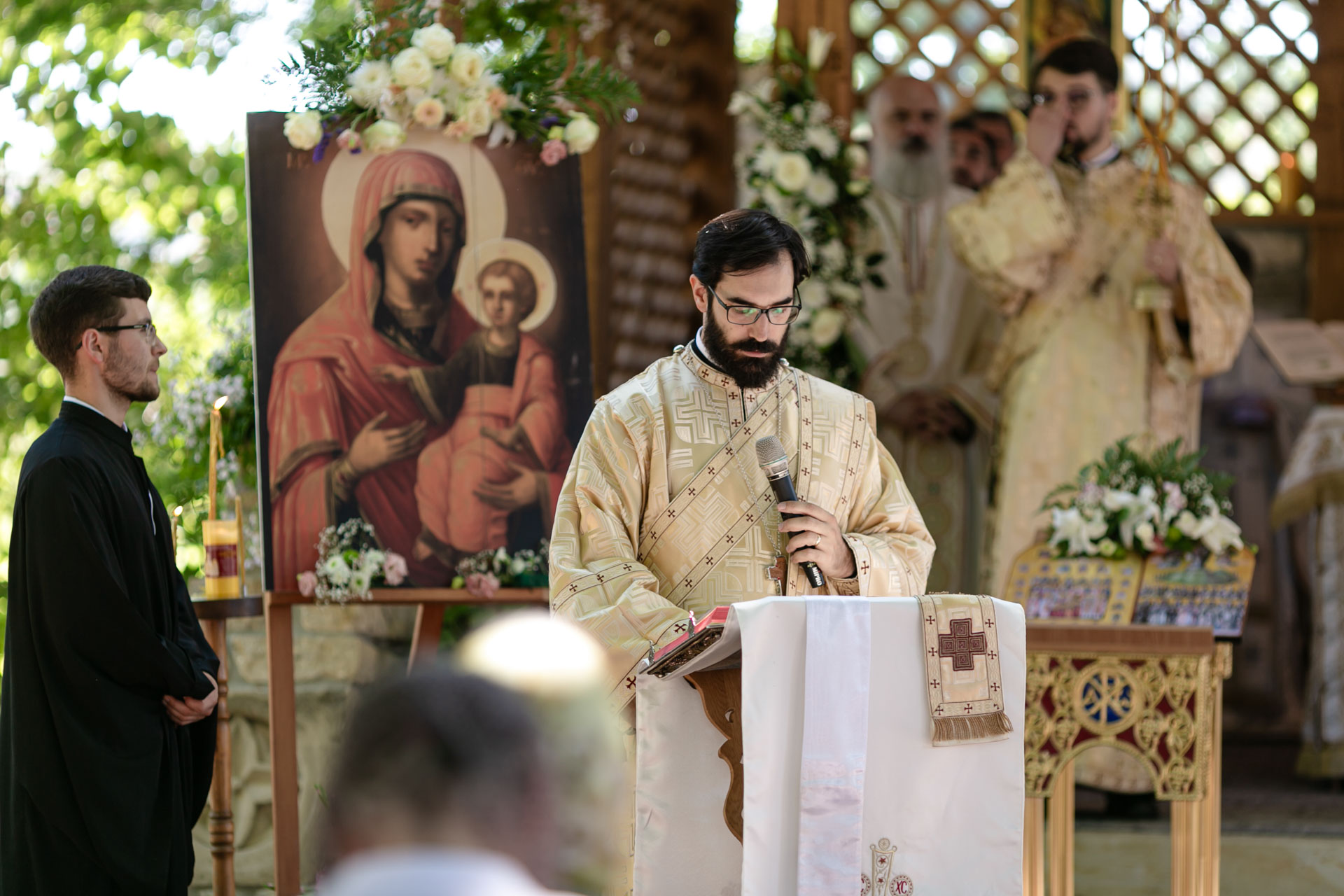 Hirotonie întru preot și hram la Mănăstirea Bucium