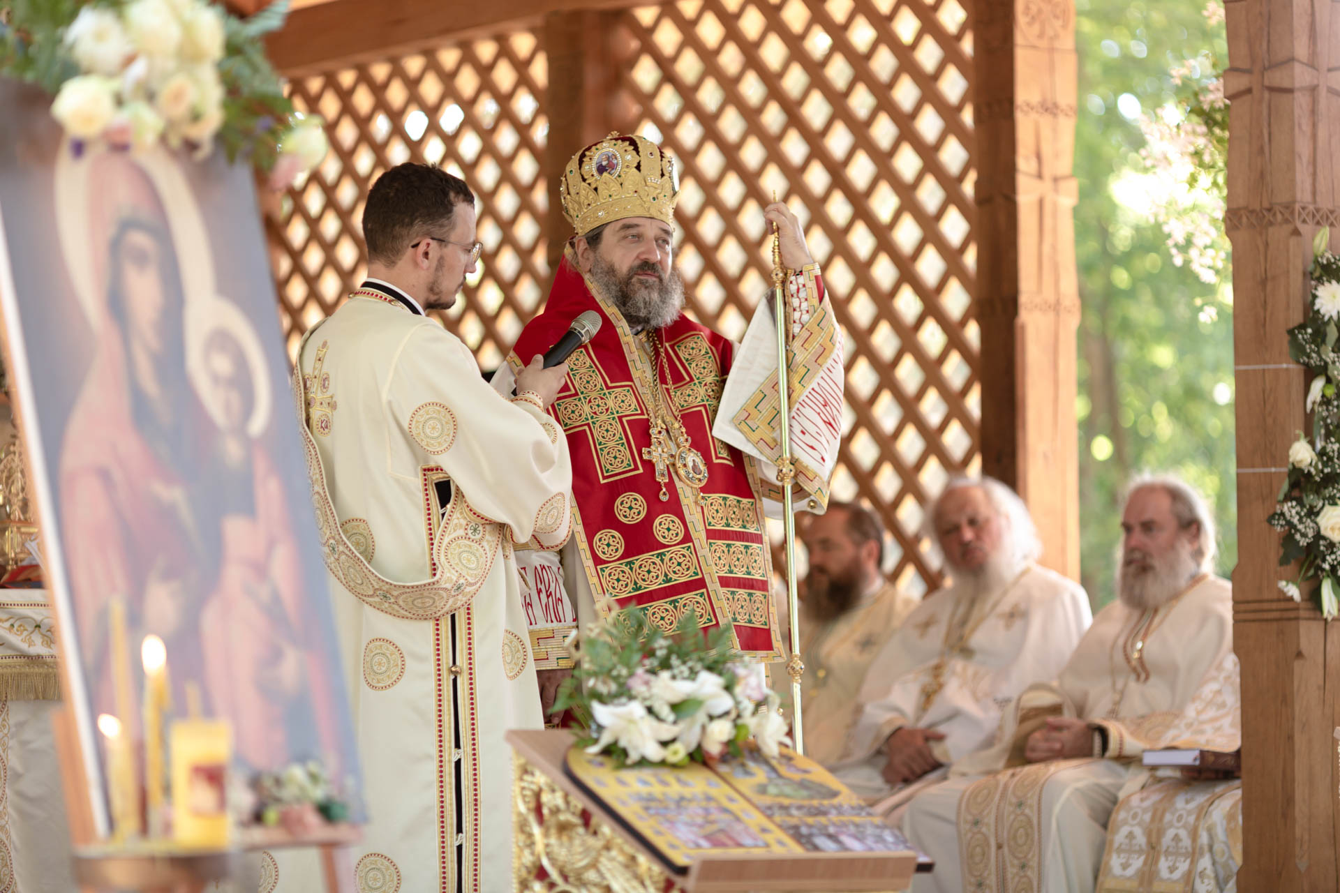 Hirotonie întru preot și hram la Mănăstirea Bucium